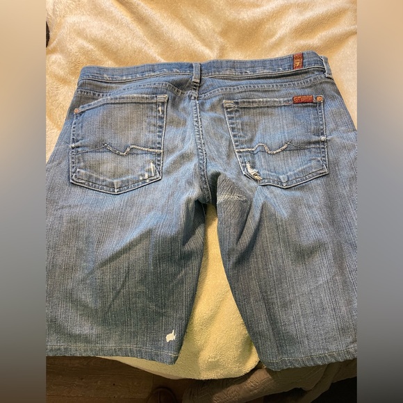 Distressed 7 For All Mankind Denim Shorts, Women’s Size 32 - Picture 7 of 15